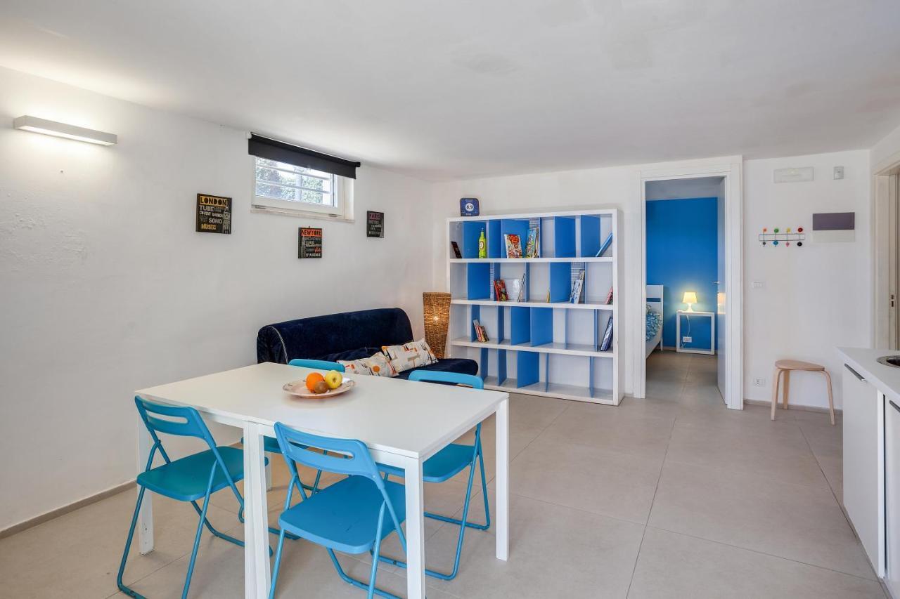 Casalmare Apartments One Step From The Sea Mola di Bari Buitenkant foto