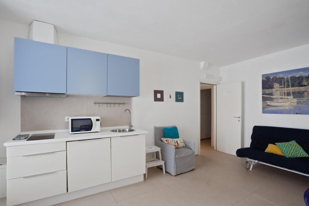 Casalmare Apartments One Step From The Sea Mola di Bari Buitenkant foto