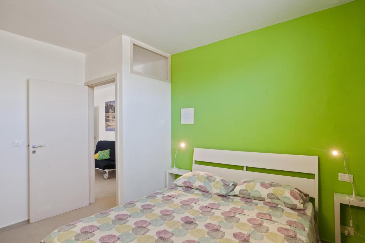 Casalmare Apartments One Step From The Sea Mola di Bari Buitenkant foto