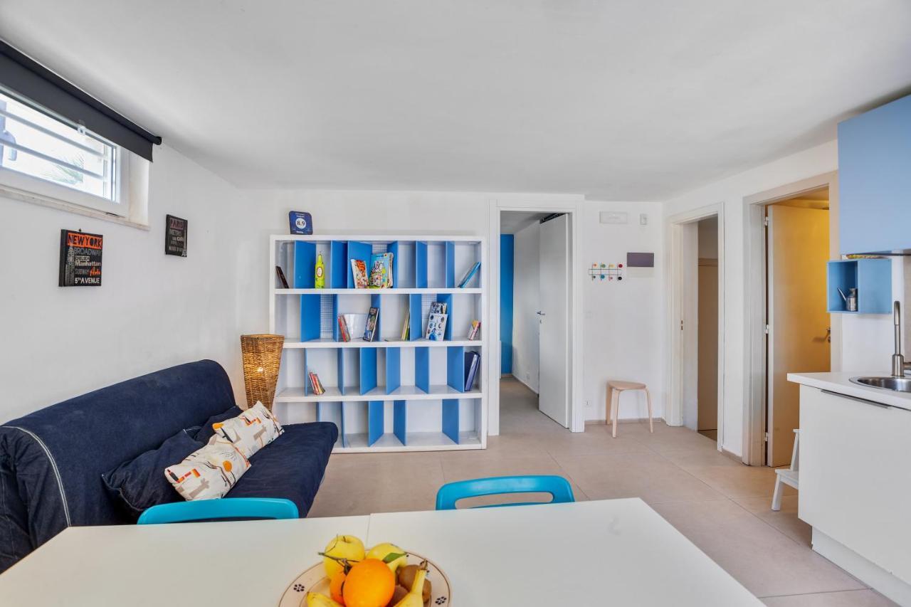 Casalmare Apartments One Step From The Sea Mola di Bari Buitenkant foto