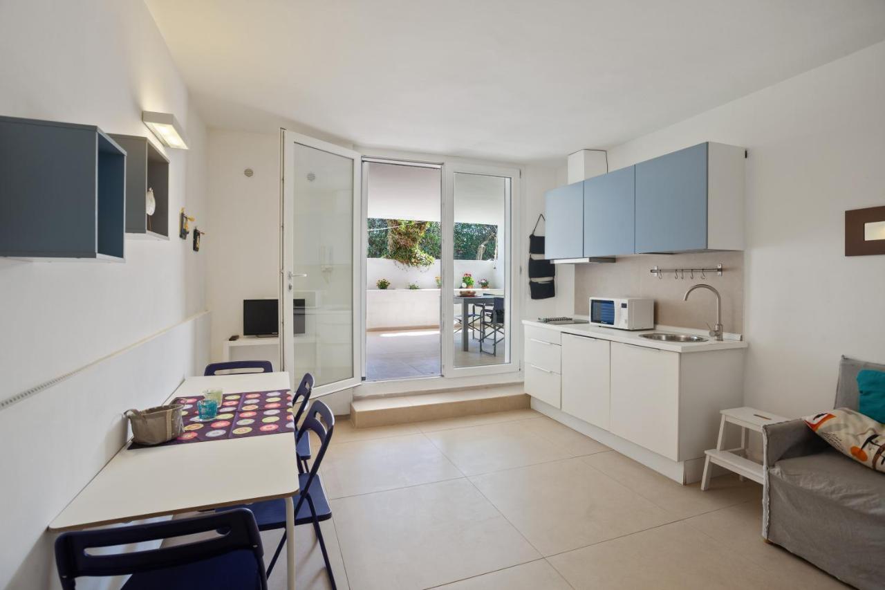 Casalmare Apartments One Step From The Sea Mola di Bari Buitenkant foto