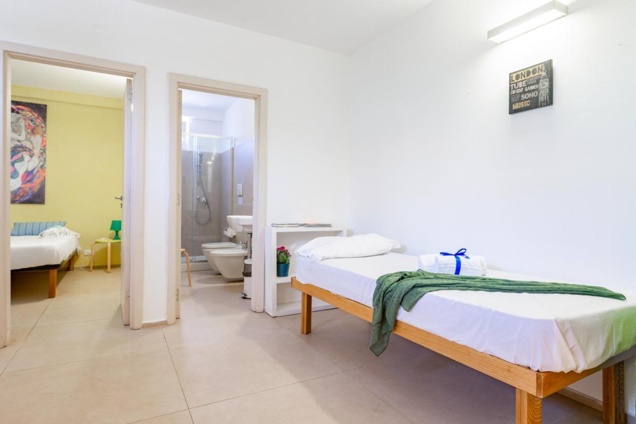 Casalmare Apartments One Step From The Sea Mola di Bari Buitenkant foto